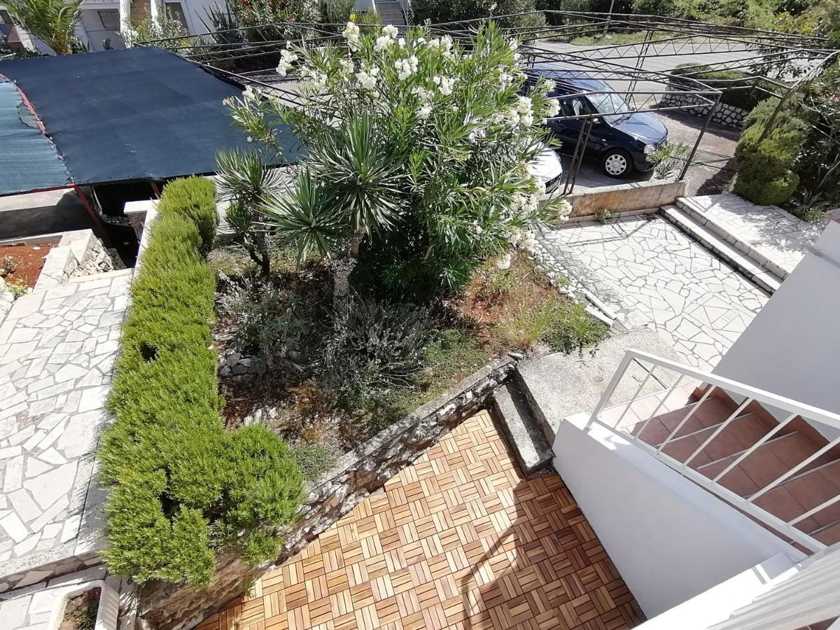 Apartment Nature